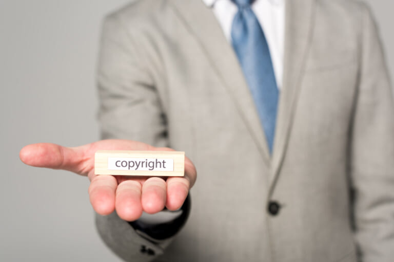 商標登録と著作権：それぞれの特徴と違い