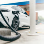 水素社会への10年戦争：トヨタ自動車による燃料電池車特許開放のその後